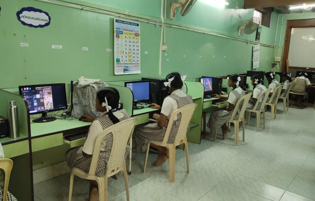 CS_Lab_003_HCHSMS